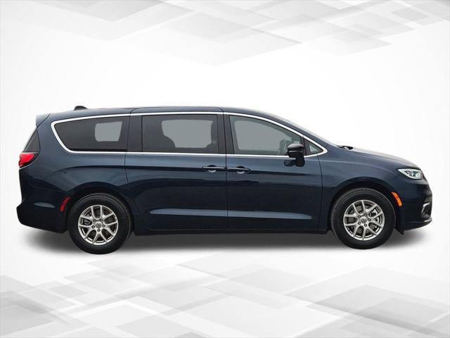 2025 Chrysler Pacifica PACIFICA SELECT