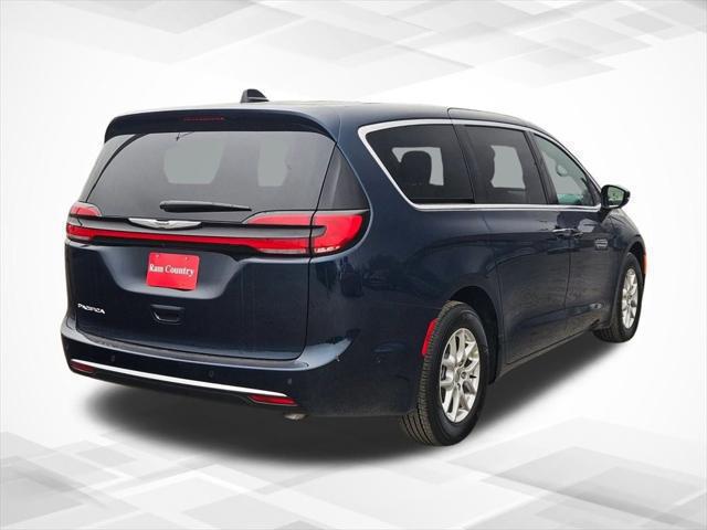 2025 Chrysler Pacifica PACIFICA SELECT