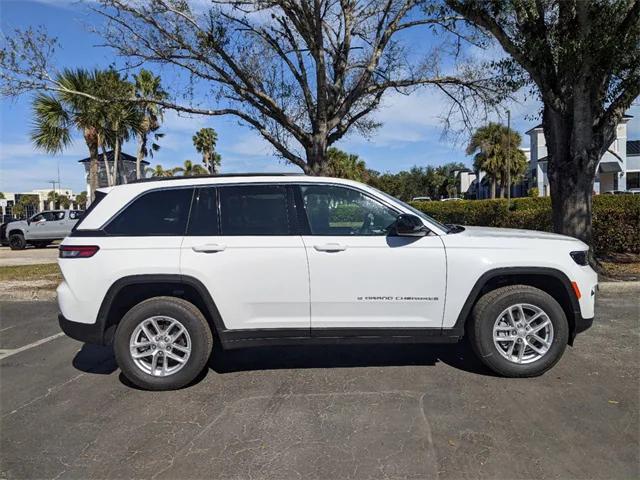 2025 Jeep Grand Cherokee GRAND CHEROKEE LAREDO X 4X2