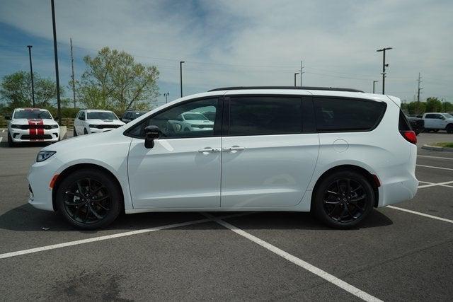 2025 Chrysler Pacifica PACIFICA LIMITED