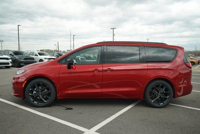 2025 Chrysler Pacifica PACIFICA LIMITED