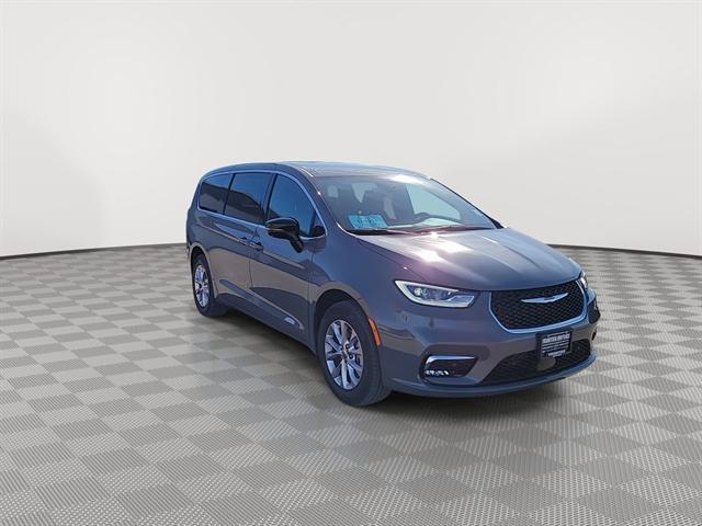 2025 Chrysler Pacifica PACIFICA SELECT AWD