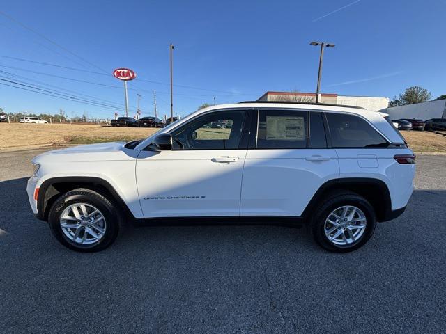 2025 Jeep Grand Cherokee GRAND CHEROKEE LAREDO X 4X2