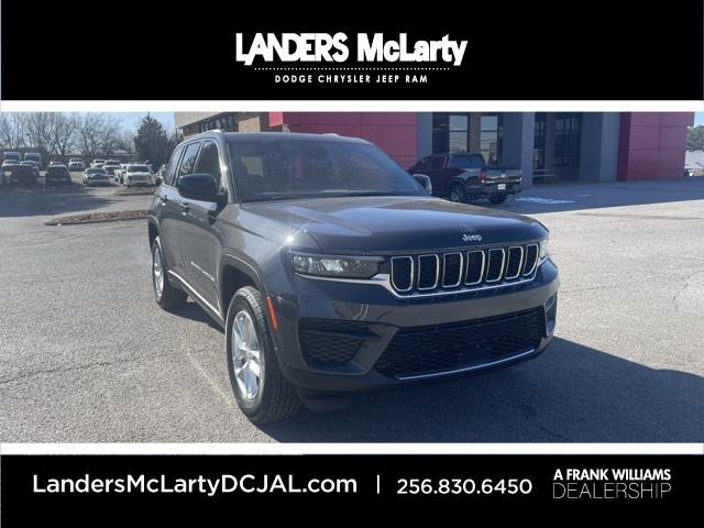 2025 Jeep Grand Cherokee GRAND CHEROKEE LAREDO X 4X2