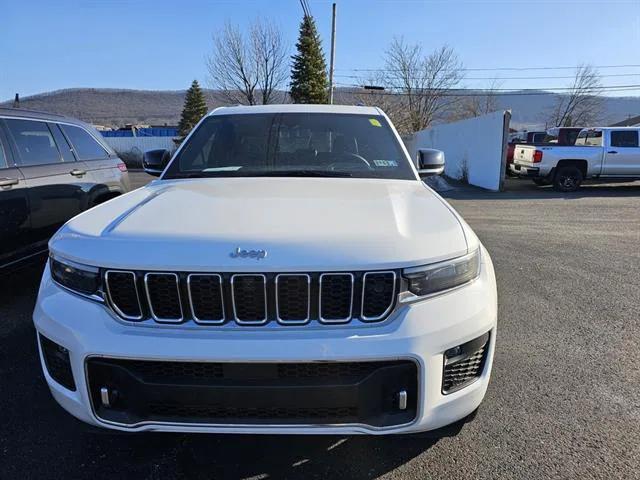 2025 Jeep Grand Cherokee GRAND CHEROKEE OVERLAND 4X4