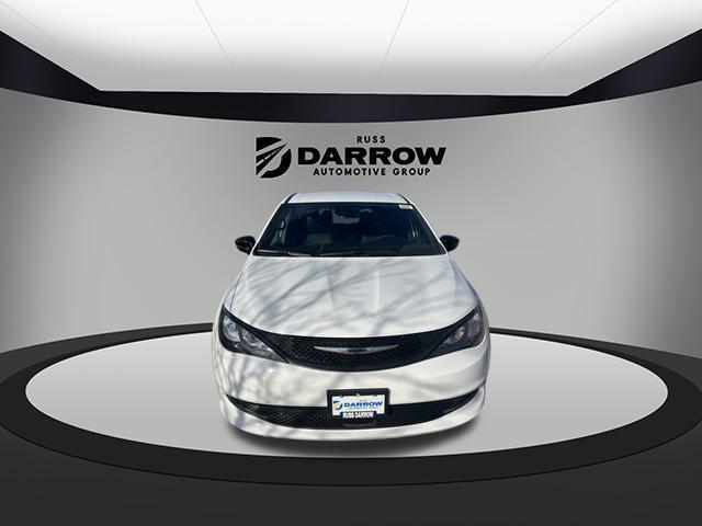 2025 Chrysler Voyager VOYAGER