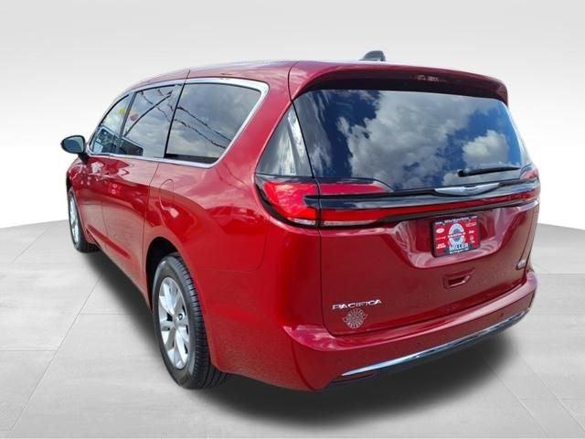 2025 Chrysler Pacifica PACIFICA SELECT AWD