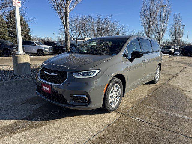 2025 Chrysler Pacifica PACIFICA SELECT
