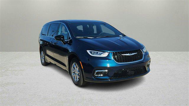 2025 Chrysler Pacifica PACIFICA SELECT