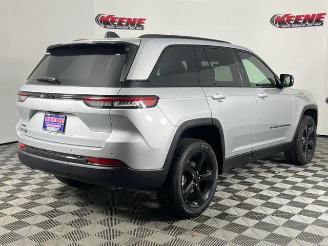 2025 Jeep Grand Cherokee GRAND CHEROKEE ALTITUDE 4X4