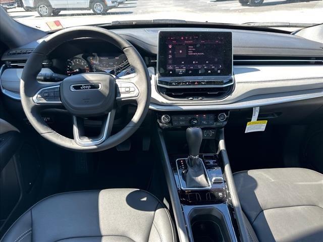 2025 Jeep Compass COMPASS LIMITED 4X4
