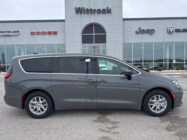 2025 Chrysler Pacifica PACIFICA SELECT