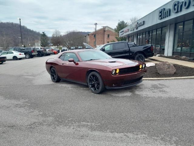 2017 Dodge Challenger SXT Plus