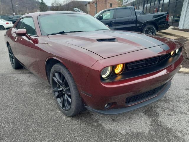 2017 Dodge Challenger SXT Plus