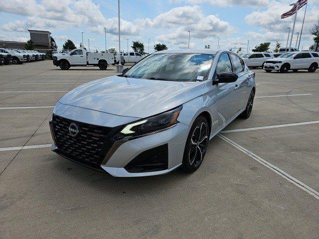 2023 Nissan Altima SR FWD
