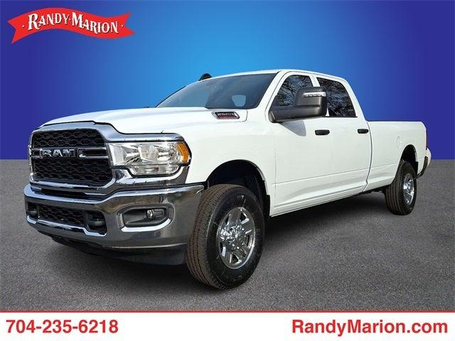 2023 RAM 2500 Tradesman Crew Cab 4x4 8 Box