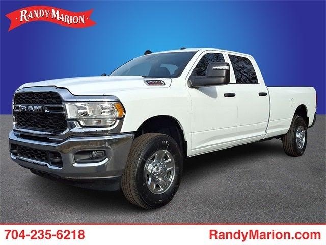 2023 RAM 2500 Tradesman Crew Cab 4x4 8 Box