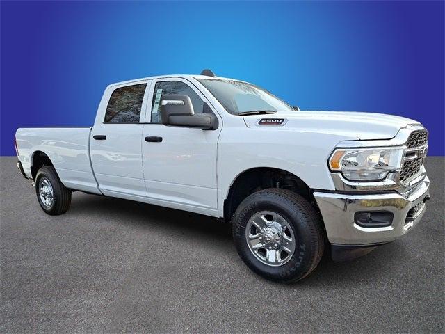 2023 RAM 2500 Tradesman Crew Cab 4x4 8 Box