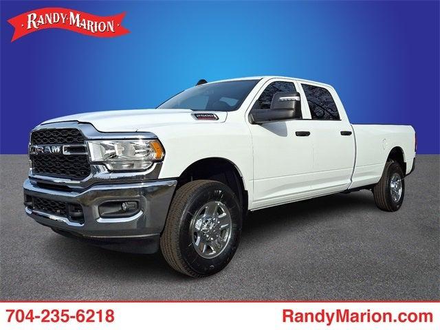 2023 RAM 2500 Tradesman Crew Cab 4x4 8 Box