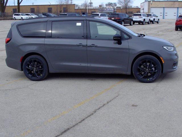 2025 Chrysler Pacifica PACIFICA LIMITED AWD