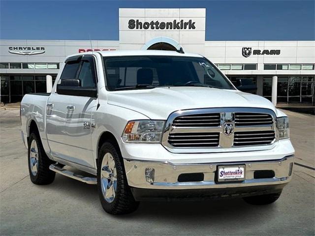 2017 RAM 1500 Lone Star Crew Cab 4x2 57 Box