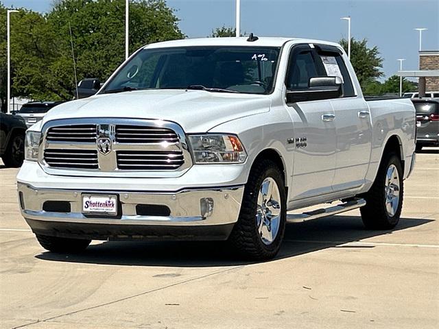 2017 RAM 1500 Lone Star Crew Cab 4x2 57 Box