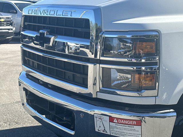 2024 Chevrolet Silverado 6500HD 1WT