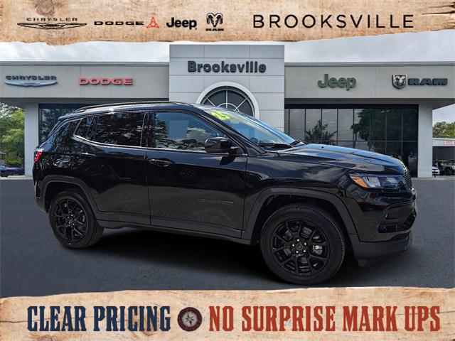 2025 Jeep Compass COMPASS LATITUDE 4X4