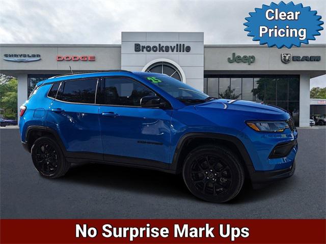 2025 Jeep Compass COMPASS LATITUDE 4X4