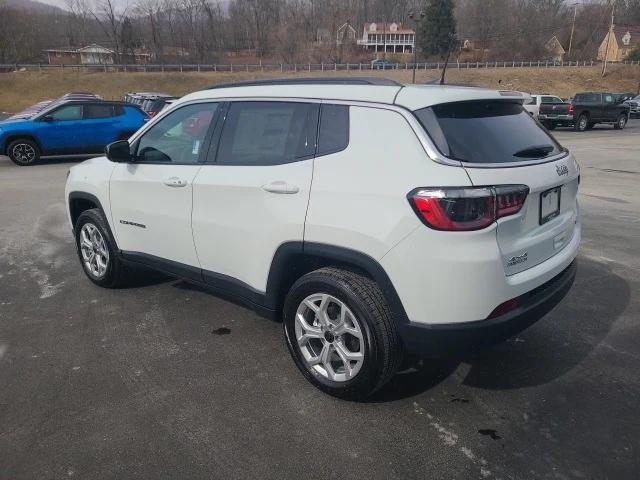 2025 Jeep Compass COMPASS LATITUDE 4X4