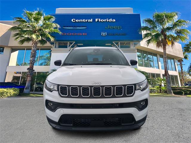2025 Jeep Compass COMPASS LATITUDE 4X4