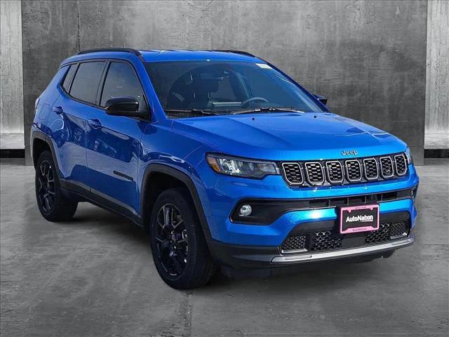 2025 Jeep Compass COMPASS LATITUDE 4X4