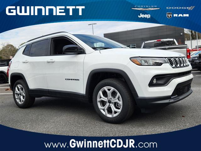 2025 Jeep Compass COMPASS LATITUDE 4X4
