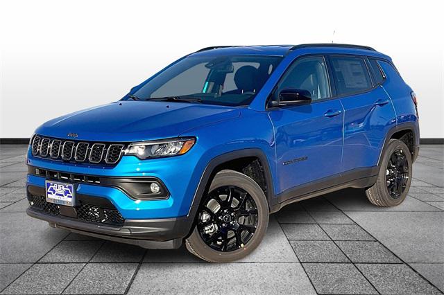 2025 Jeep Compass COMPASS LATITUDE 4X4