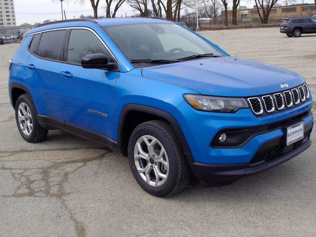 2025 Jeep Compass COMPASS LATITUDE 4X4