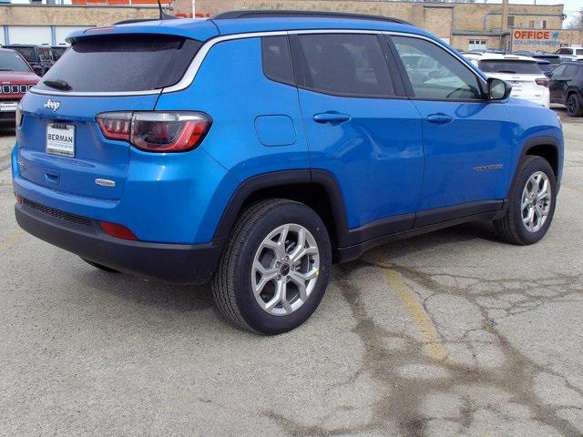 2025 Jeep Compass COMPASS LATITUDE 4X4