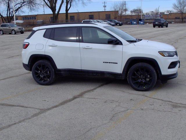 2025 Jeep Compass COMPASS LATITUDE 4X4