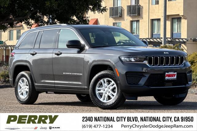 2025 Jeep Grand Cherokee GRAND CHEROKEE LAREDO 4X2