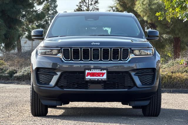 2025 Jeep Grand Cherokee GRAND CHEROKEE LAREDO 4X2