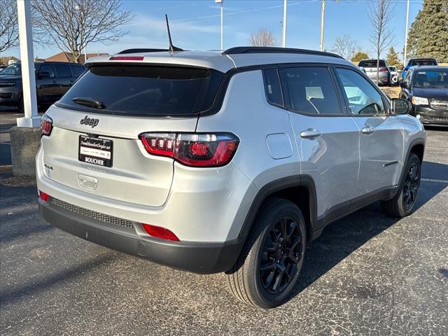 2025 Jeep Compass COMPASS LATITUDE 4X4
