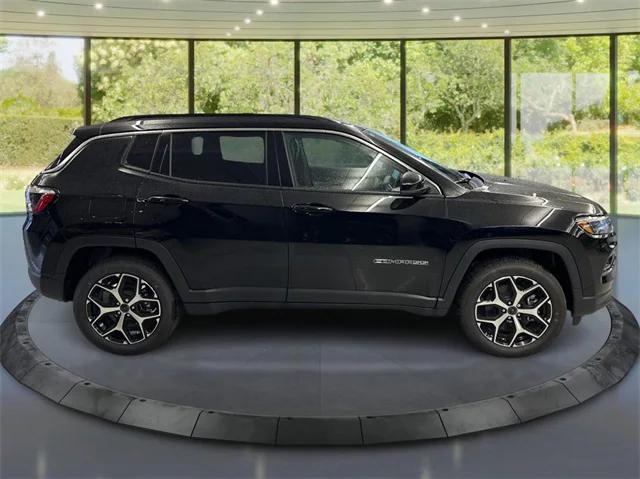 2025 Jeep Compass COMPASS LIMITED 4X4