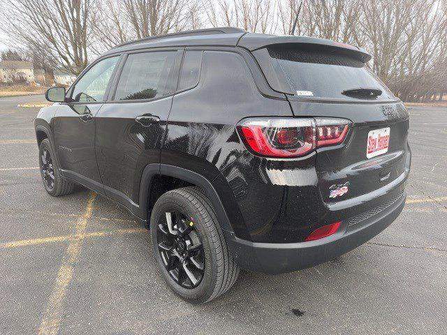 2025 Jeep Compass COMPASS LATITUDE 4X4