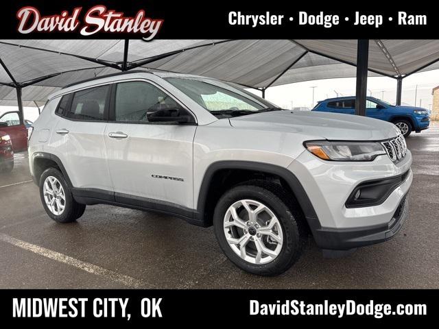 2025 Jeep Compass COMPASS LATITUDE 4X4