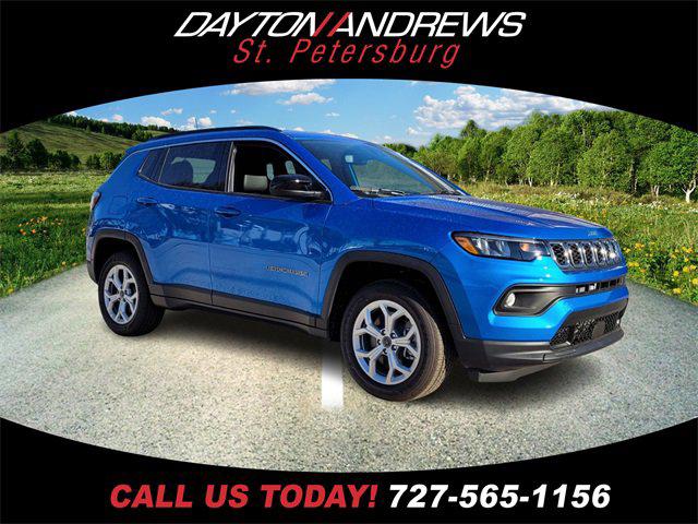 2025 Jeep Compass COMPASS LATITUDE 4X4