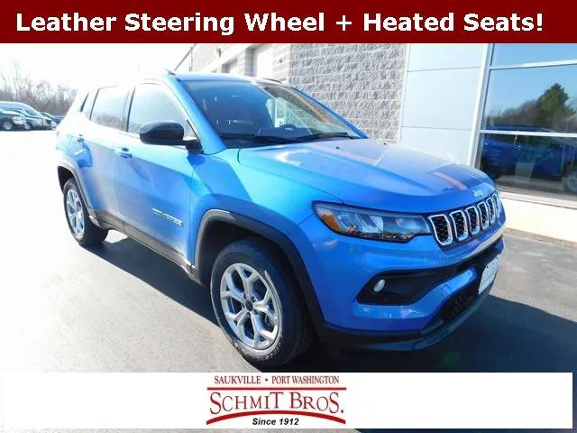 2025 Jeep Compass COMPASS LATITUDE 4X4