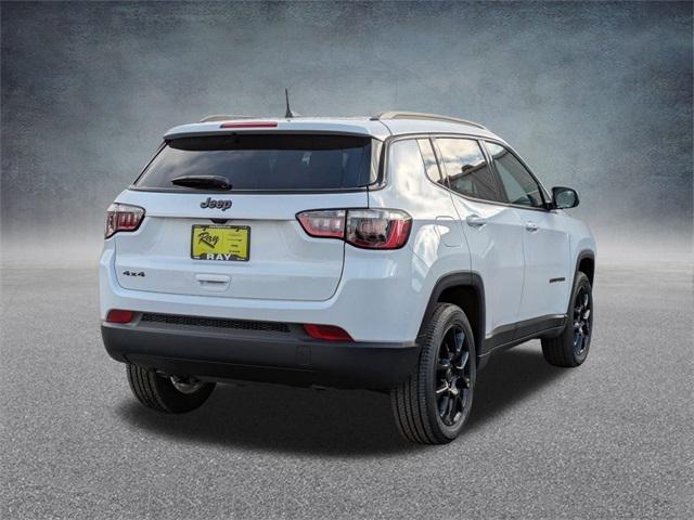 2025 Jeep Compass COMPASS LATITUDE 4X4