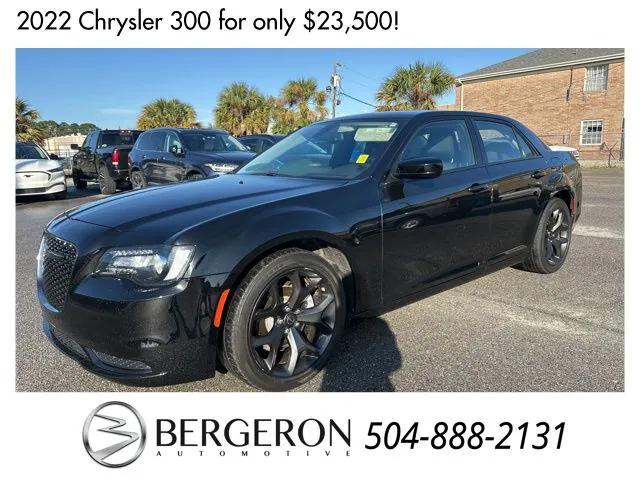 2022 Chrysler 300 Touring