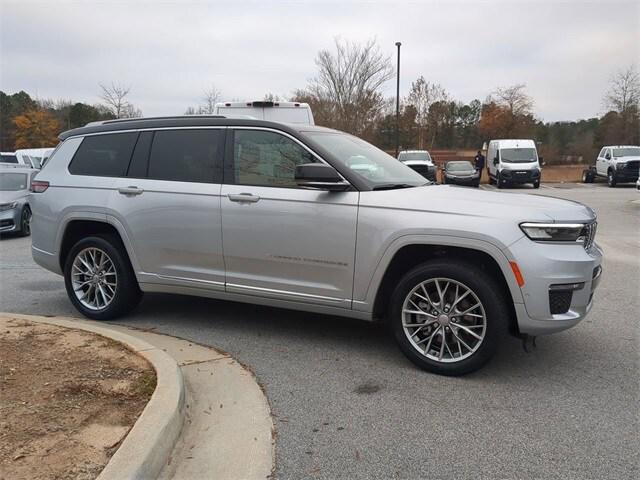 2022 Jeep Grand Cherokee L Summit 4x2