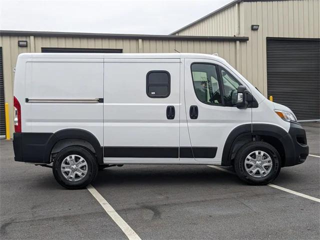 2024 RAM ProMaster 1500 Cargo Van Low Roof 118 WB w/Pass Seat 2024 RAM ProMaster 1500 Cargo Van Low Roof 118 WB w/Pass Seat