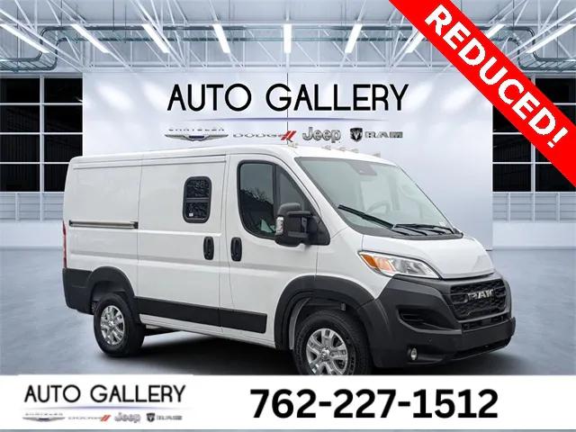 2024 RAM ProMaster 1500 Cargo Van Low Roof 118 WB w/Pass Seat 2024 RAM ProMaster 1500 Cargo Van Low Roof 118 WB w/Pass Seat
